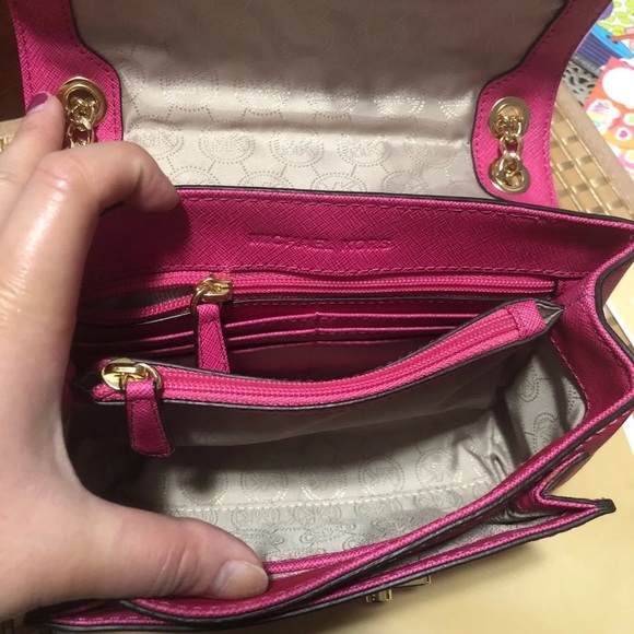 Michael Kors studded - Picture 3 of 4